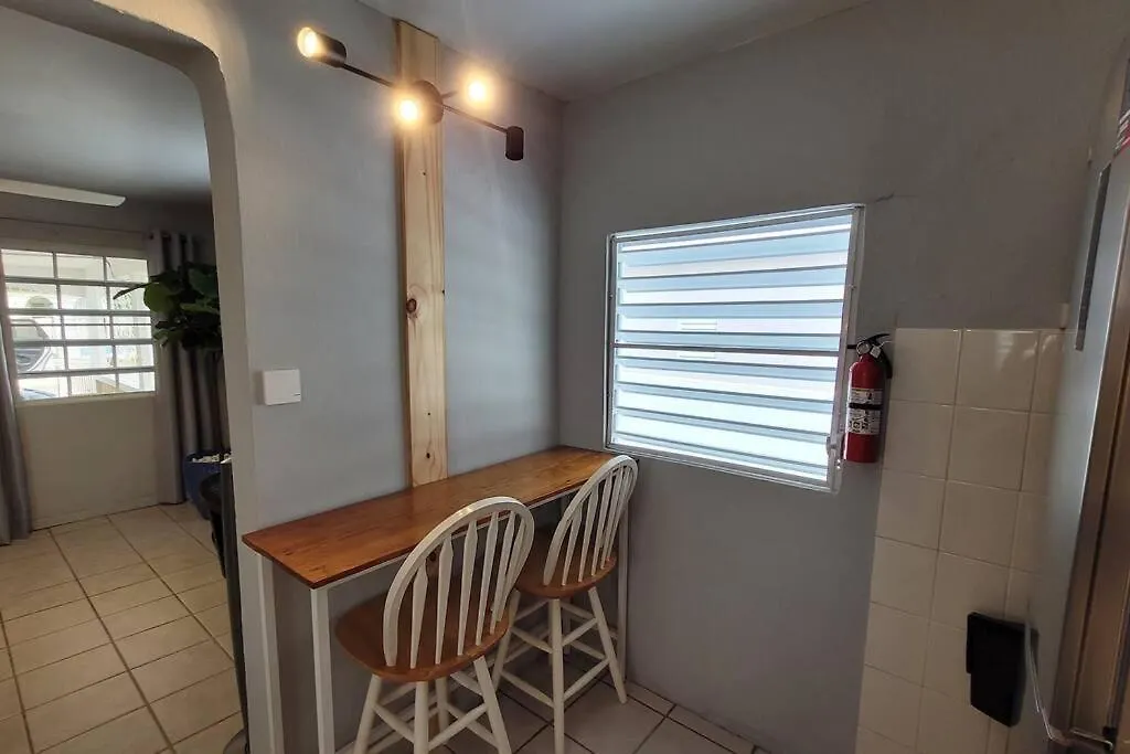 Naguabo Renovated Property - Cozy Apartment